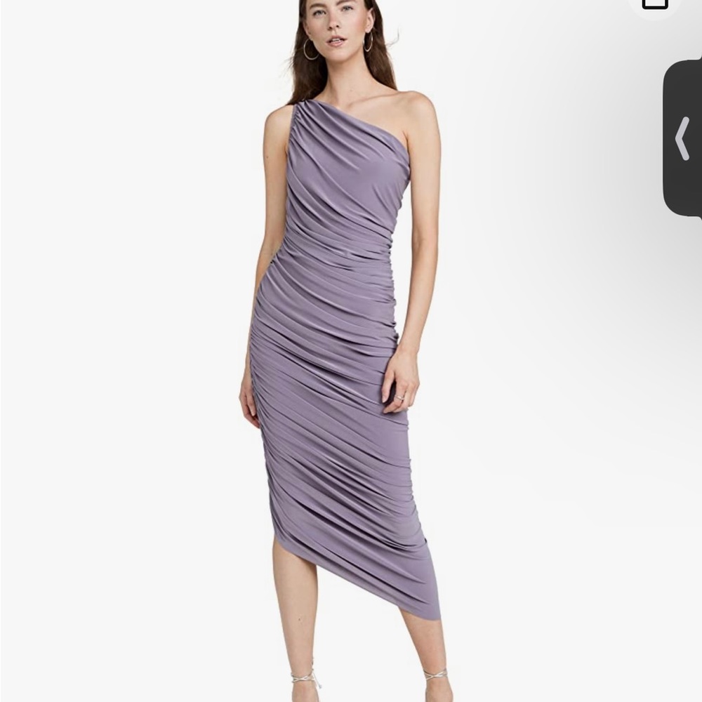 EUC Norma Kamali Diana Gown - Size L 
Powder Purple